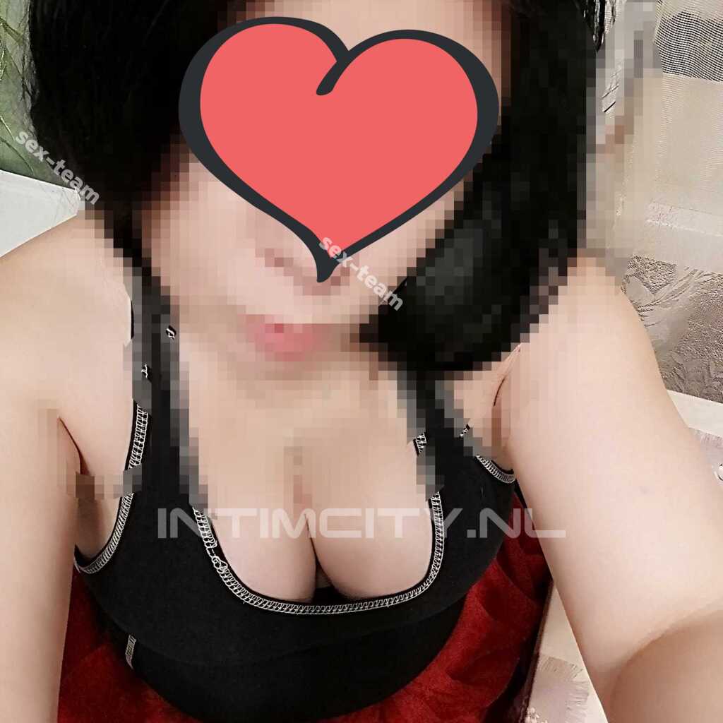 Женя